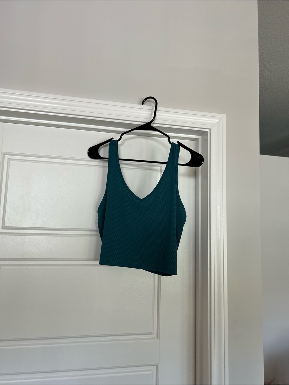 SHEIN Teal V-Neck Cropped Tank Top